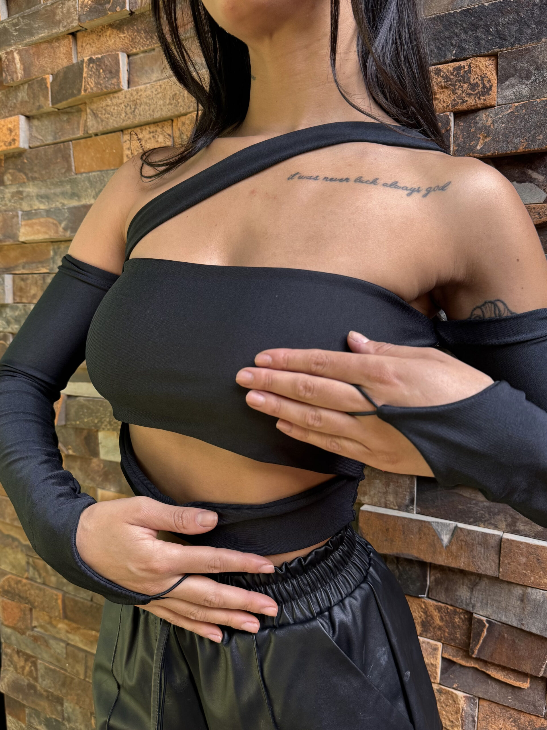 9F4E945A-196F-4625-B698-1731F1F766B5